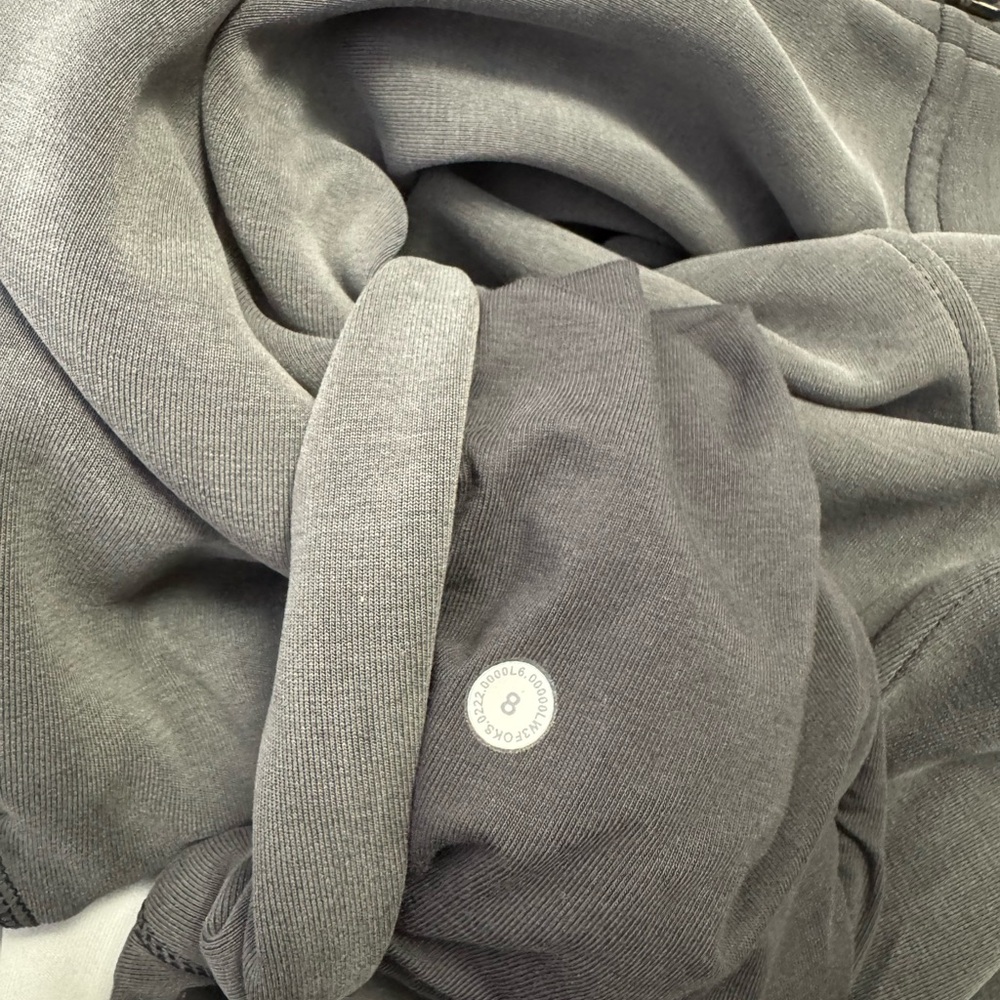Lululemon zip up size 8 - Picture 5 of 5